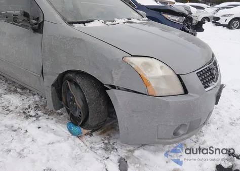 2009 Nissan Sentra 2.0S z USA, uszkodzony, nr VIN 3N1AB61E59L686874